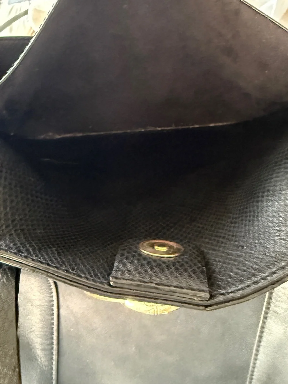 Antonio Milani EUC Black Leather Tote w/ Gold Crossbody Strap & gold hardware